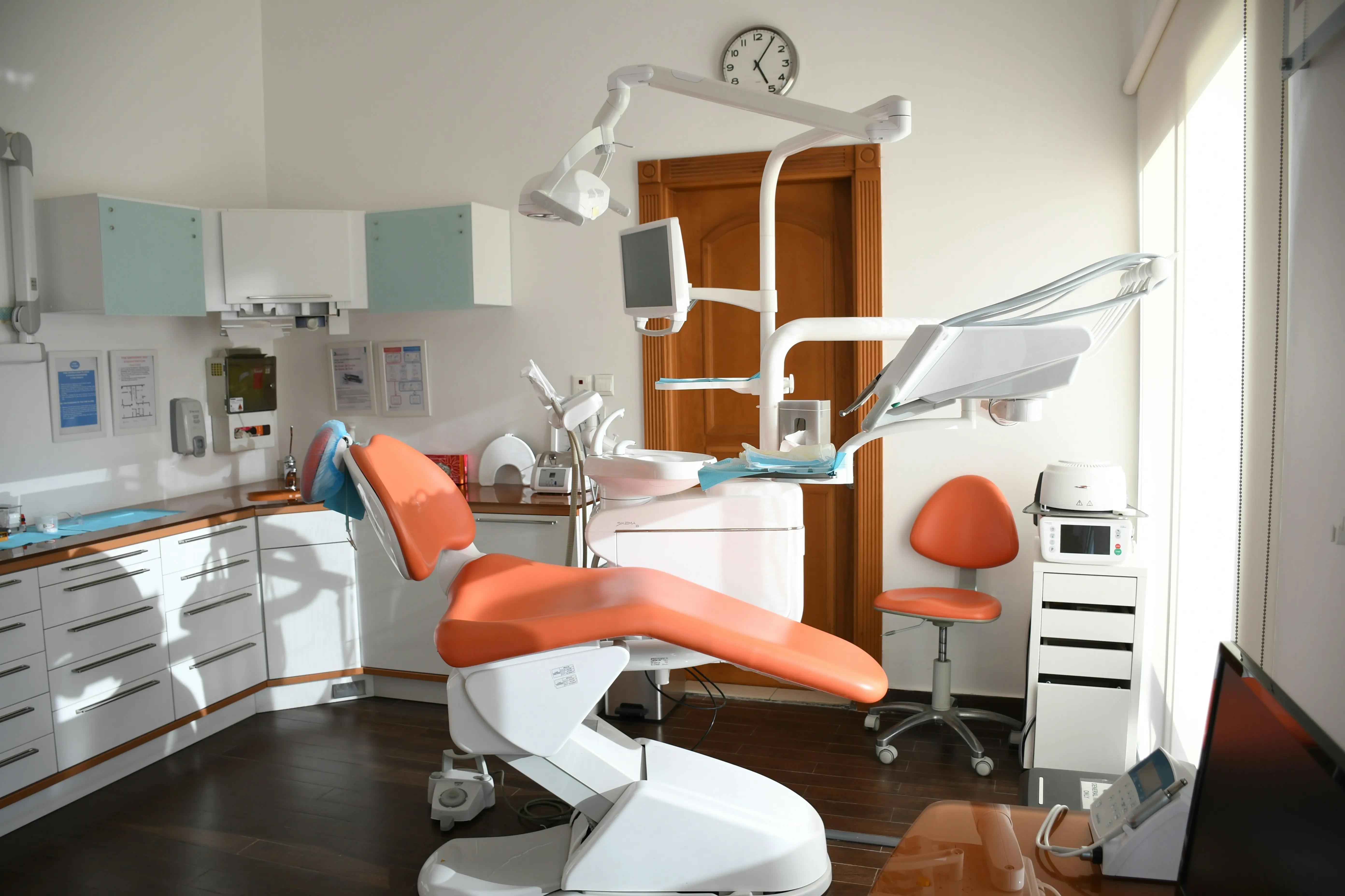 Digital Marketing for Dentists – Why Your Clinic Needs More Than Just a Website