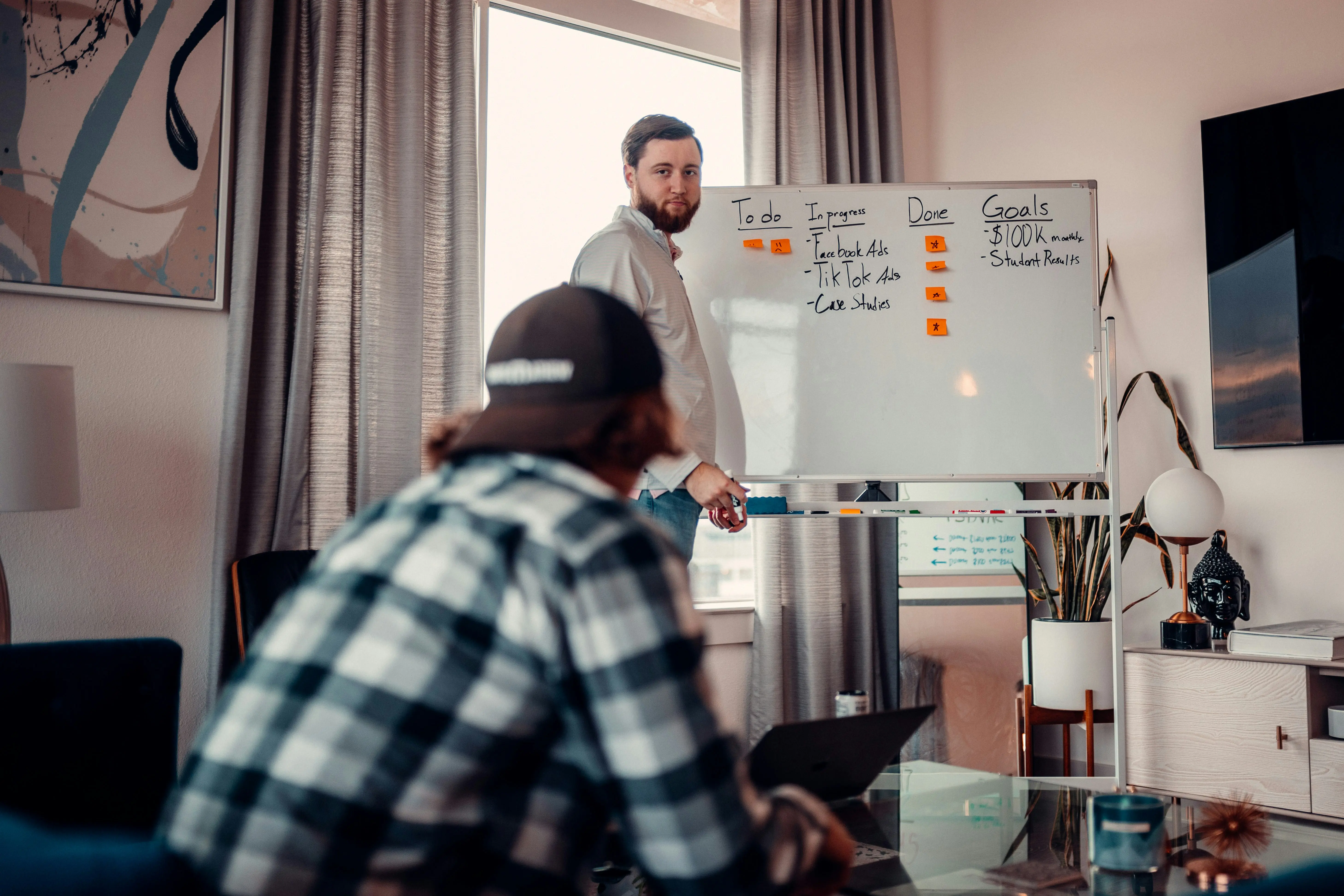 What a Digital Marketing Mentor Actually Does