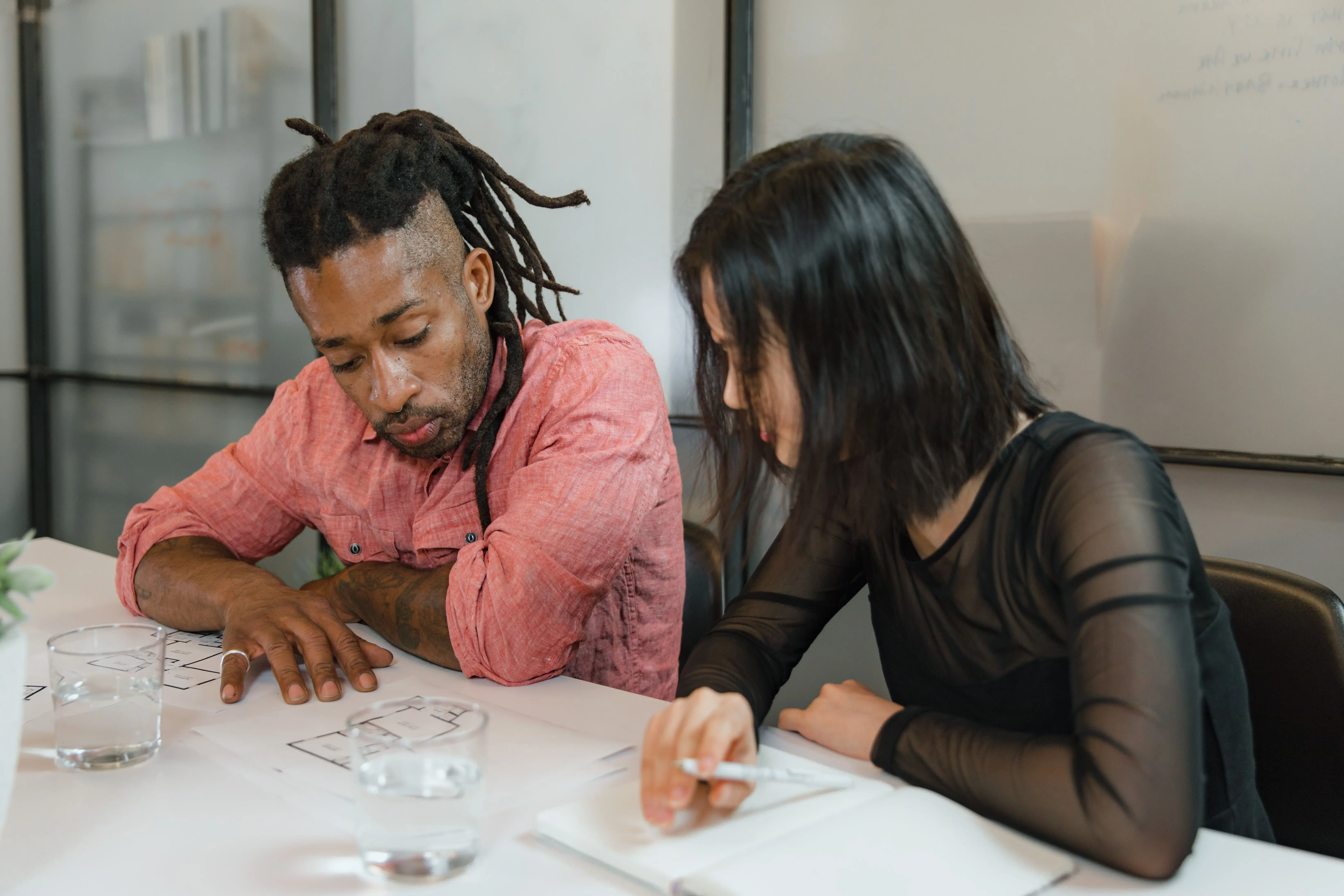 How Digital Media Builds Visibility And Trust