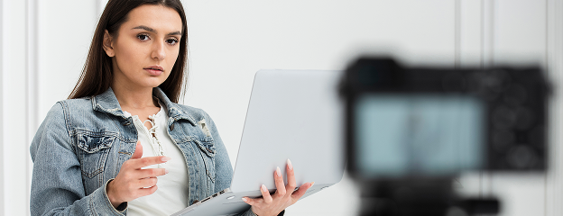 Nano influencer recording content